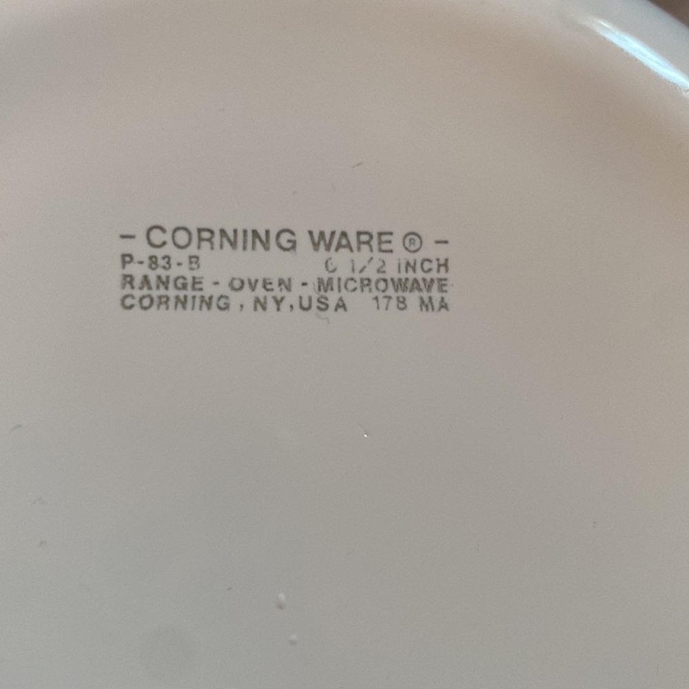 VINTAGE! NEW IN BOX! Corning Ware Cornflower Blue Ware Skillet with Lid - Picture 5 of 15
